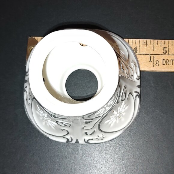 YANKEE CANDLE JAR SHADE TOPPER SNOWFLAKE IVORY PORCELAIN SILVER METALLIC ACCENT - Picture 4 of 6